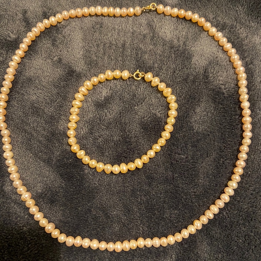 Necklace - Picture 2 of 2